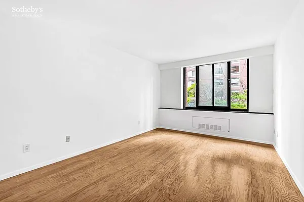 Sold by Sotheby's International Realty | media 7