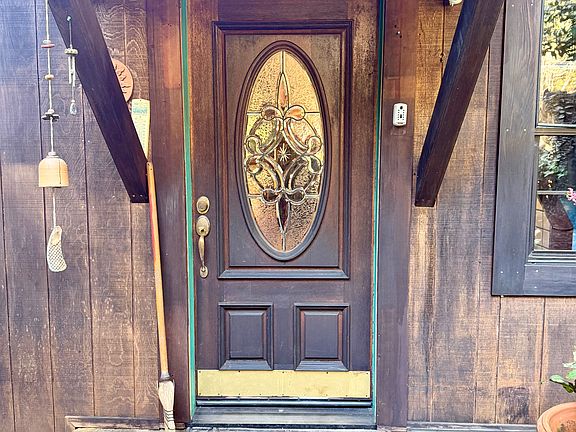 2nd image of 452 Spruce Ave