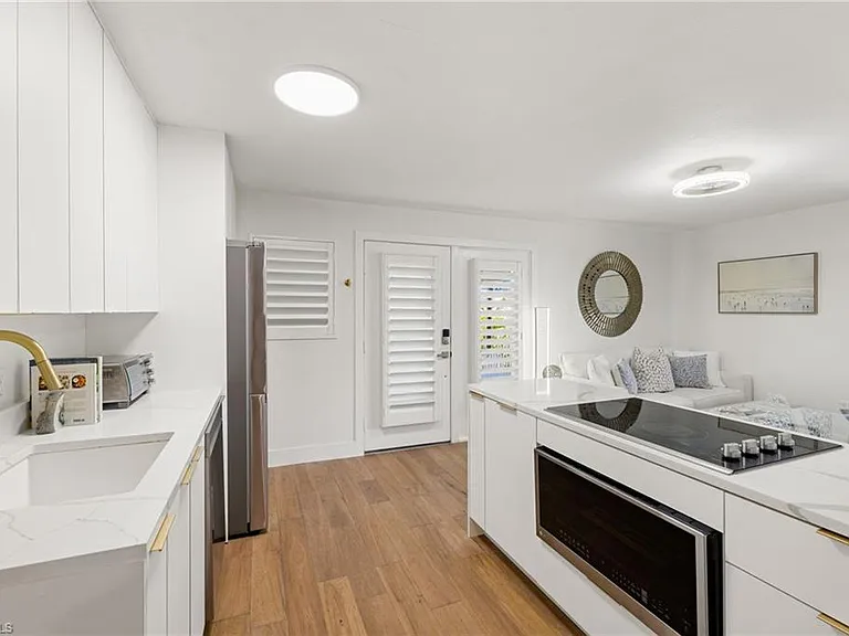 175 5th Ave S #204 — Photo 10