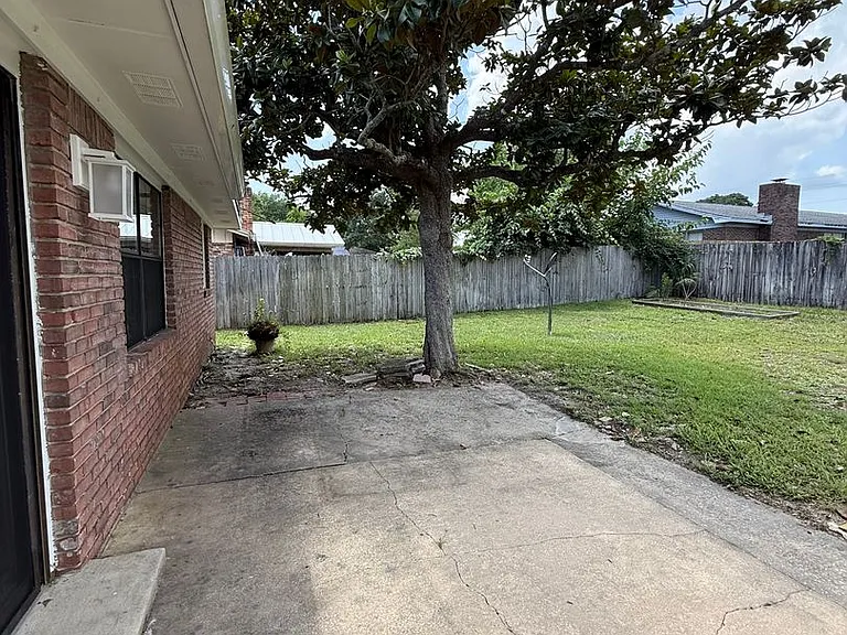 503 Virginia St — Photo 27