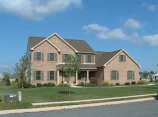 2874 Halstead Ln, York, PA 17404