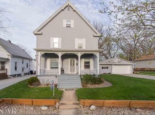 1306 Koch St, Bloomington, IL