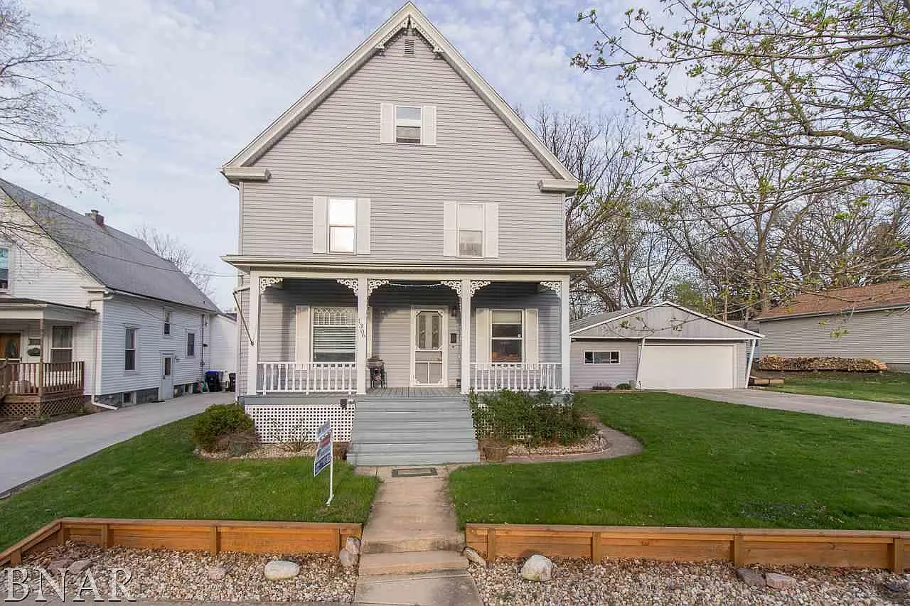 1306 Koch St photo 1
