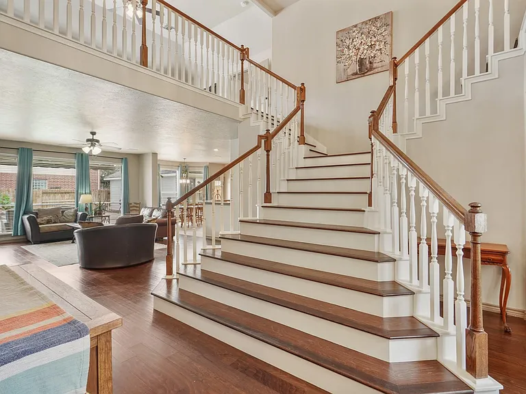 2911 Mossy Log Ct — Photo 4