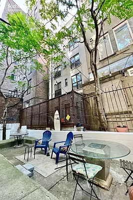 Rented by Sotheby's International Realty | media 33