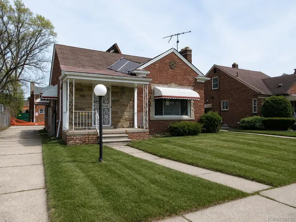 18444 Albion St, Detroit, MI 48234