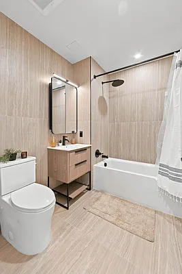 Bathroom, photo 1