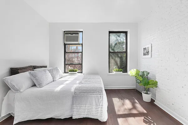 Sold by Compass | media 3