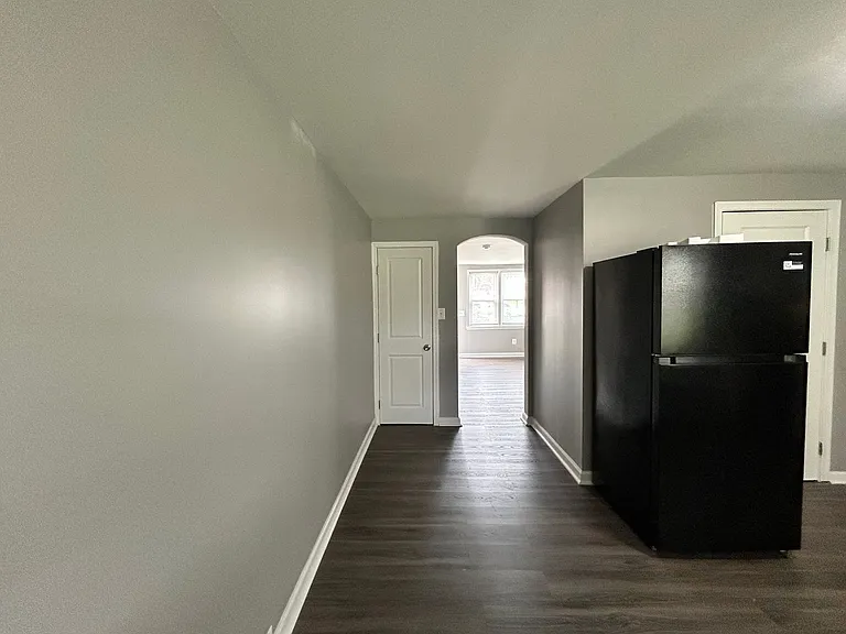 2617 Northshire Dr — Photo 3