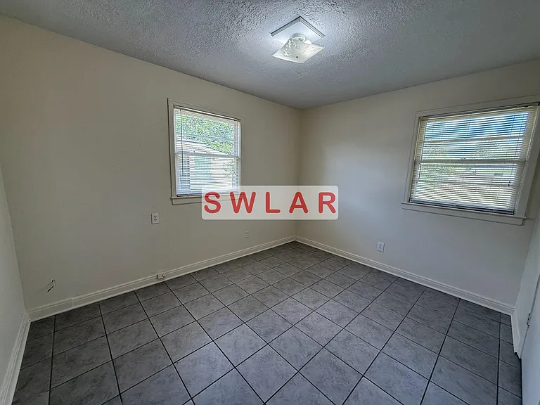 3542 Monroe St — Photo 14