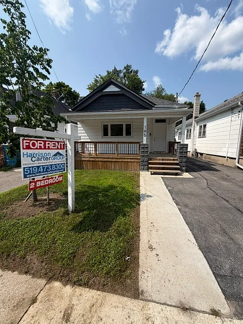 105 Inkerman St