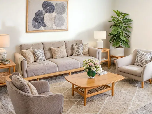 Jack Allen Apartments