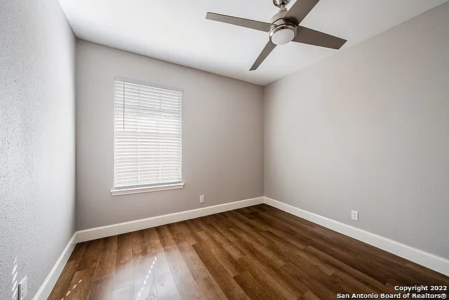 810 E Euclid Ave — Photo 18