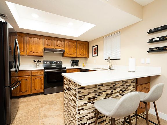 5th image of 12222 N Paradise Village Pkwy S APT 411