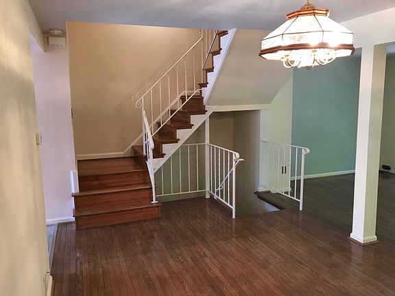5th image of 7415 Erska Woods Ct