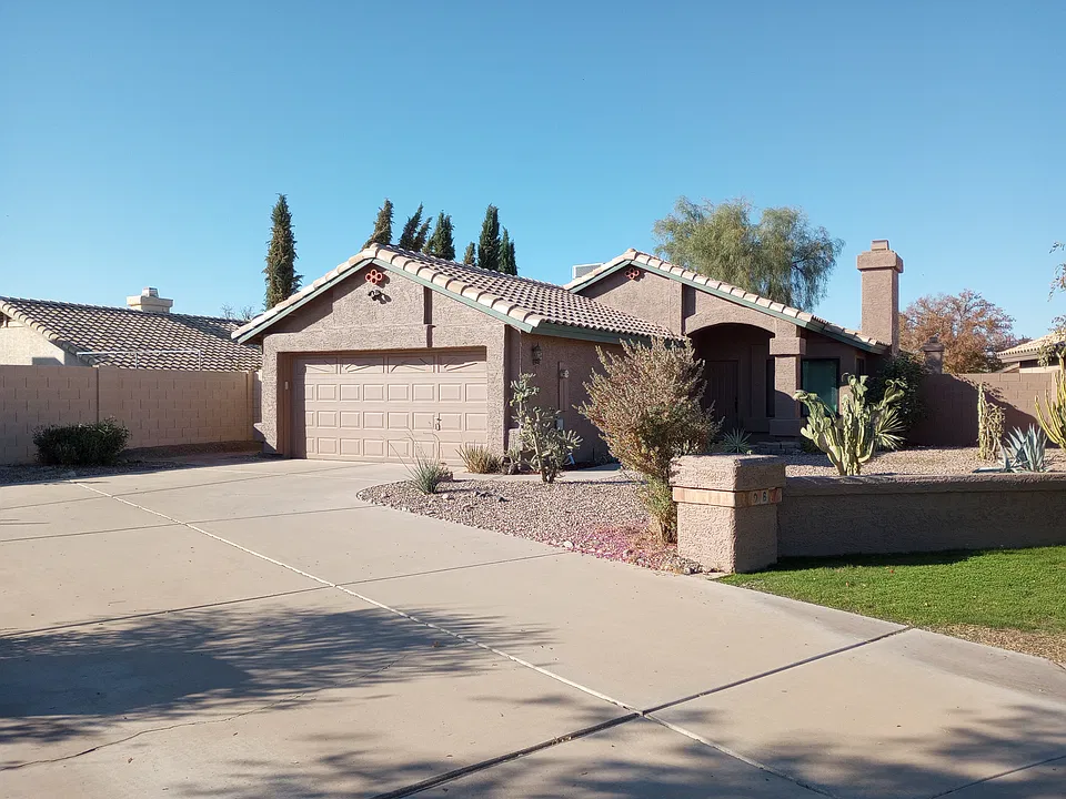 98 S Sunflower Ct