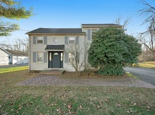 152 W Randolph Ave, Mine Hill, NJ 07803
