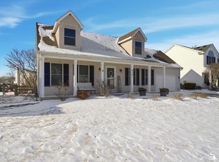 9161 Cedar Ridge Ln, Temperance, MI 48182