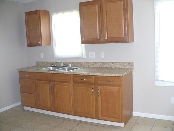 4th image of 1222 Republic Ave