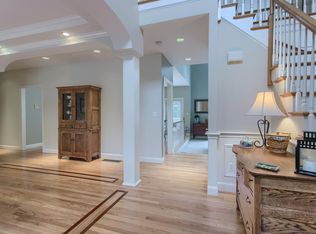 15 Windkist Farm Rd, North Andover, MA 01845