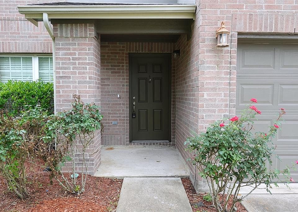 1st image of 3131 Lexington Lake Dr