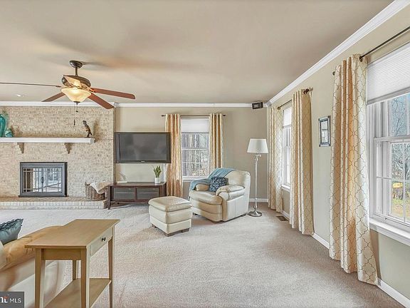 4th image of 3424 Smithville Dr