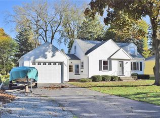 201 Hampton Blvd, Rochester, NY 14612