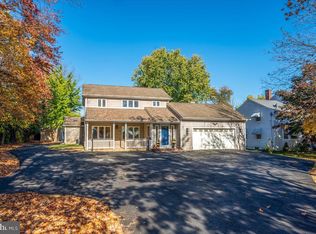 2011 Veale Rd, Wilmington, DE 19810