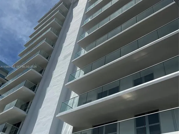 9225 Collins Ave APT 302, Surfside, FL 33154