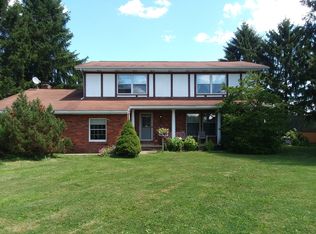 14491 Sperry Rd, Newbury, OH 44065