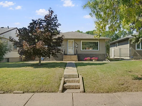 12916 63rd St NW, Edmonton, AB T5A 0W3