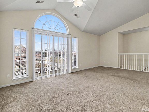 5th image of 20006 Hidden Oaks Dr