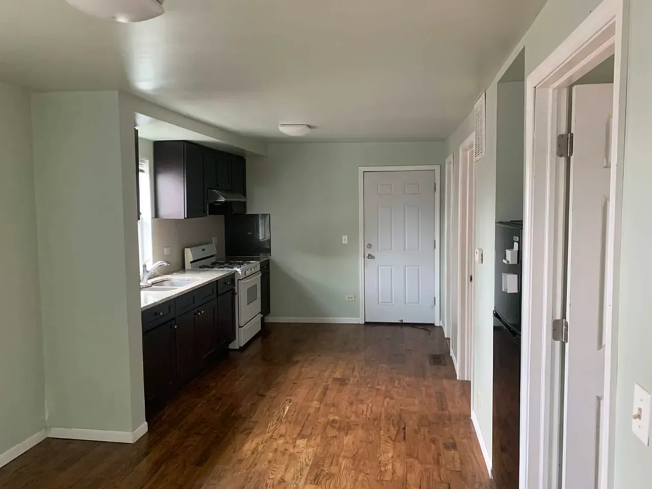 2 bed, $1,400 — Photo 1