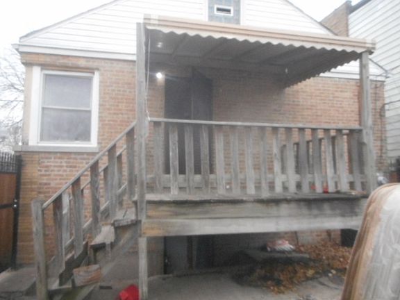 2nd image of 1401 N Leclaire Ave