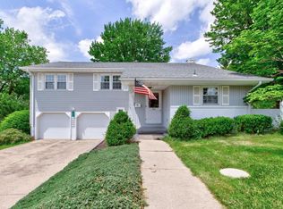 582 Walnut Dr N, Mansfield, OH 44904