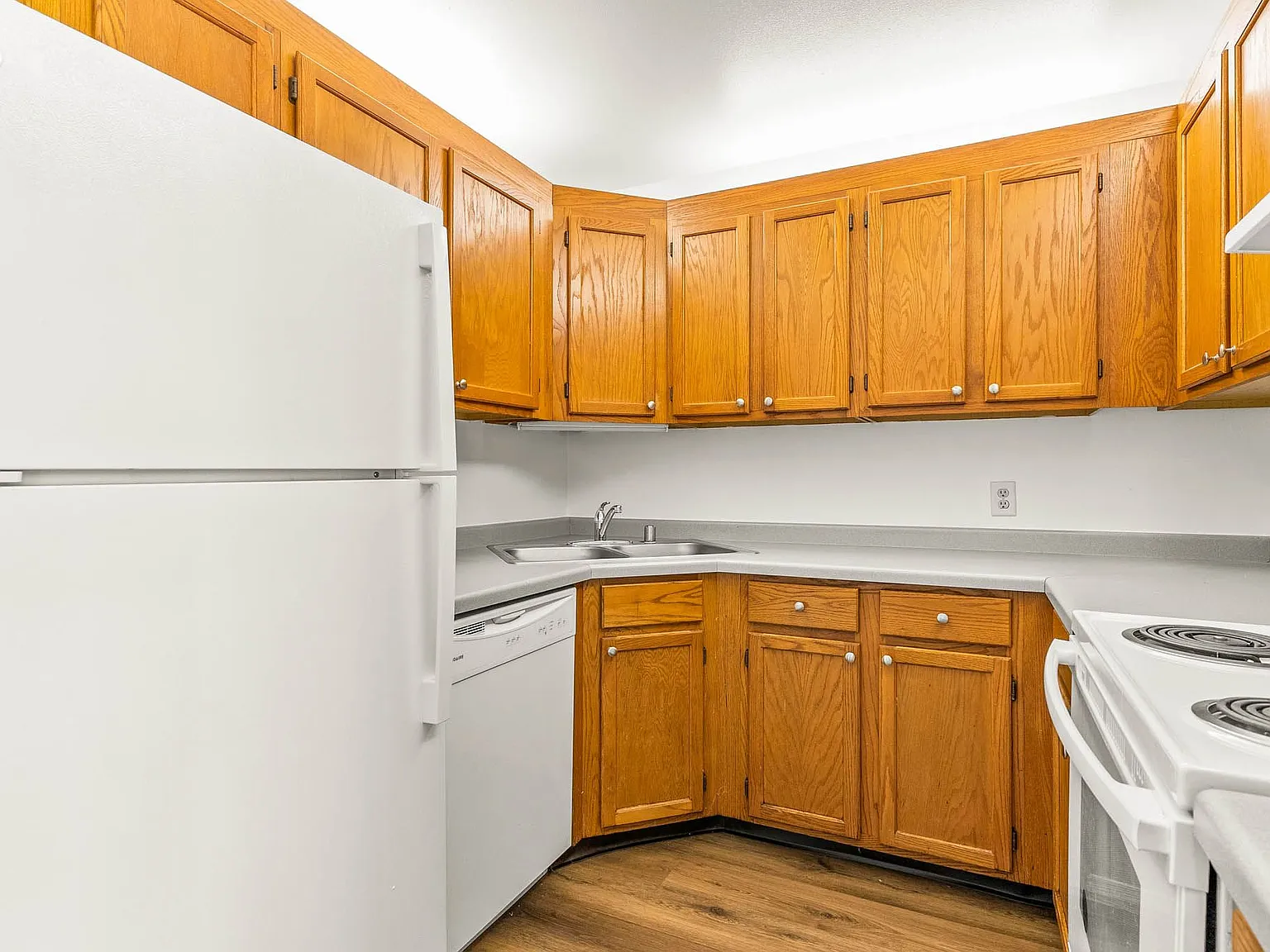 8453 S Chicago Rd — Photo 4