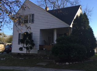 1048 Coldbrook St NE, Grand Rapids, MI 49503