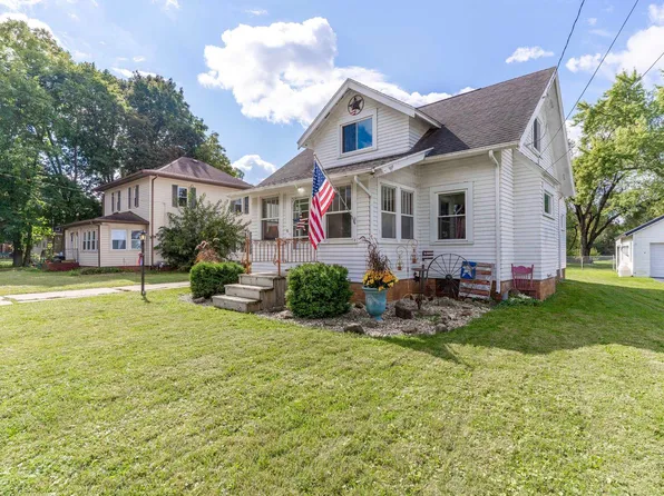 17 W Madison Ave, Milton, WI 53563