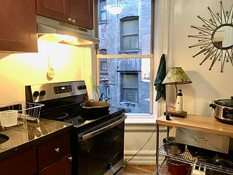 Rented by LJ Sloane Management