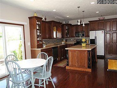4th image of 3644 Windsong Dr