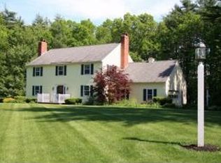 63 Crestwood Dr, Hollis, NH 03049