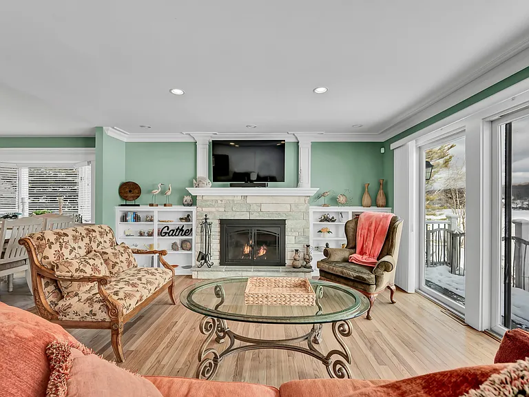 N Lake Shore Dr — Photo 24