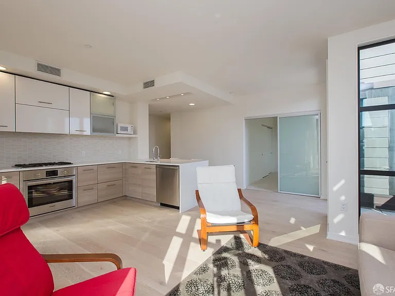 451 Donahue St #509 — Photo 3