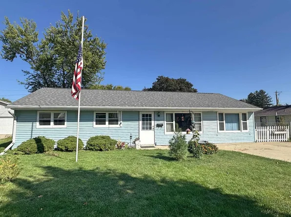 1310 Macarthur Drive, Janesville, WI 53548