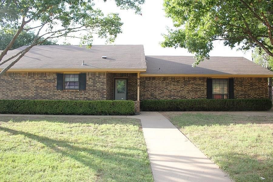 1st image of 918 Mohawk Dr