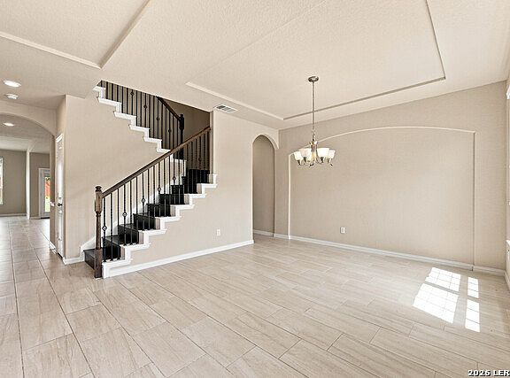 3rd image of 731 Decathlon St