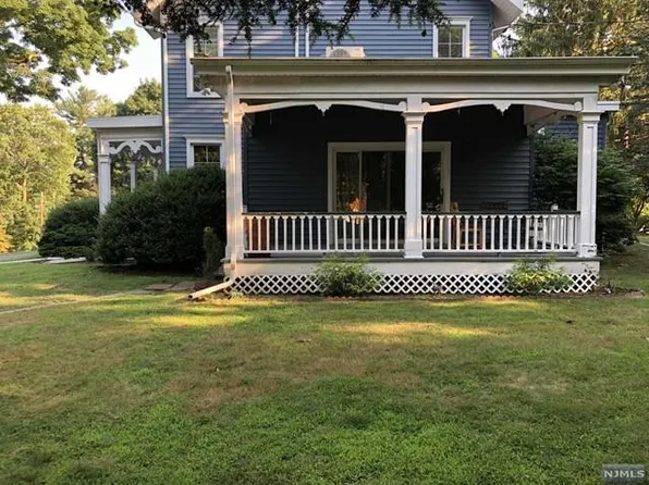 437 Andre Hl #B, Northvale, NJ 07647