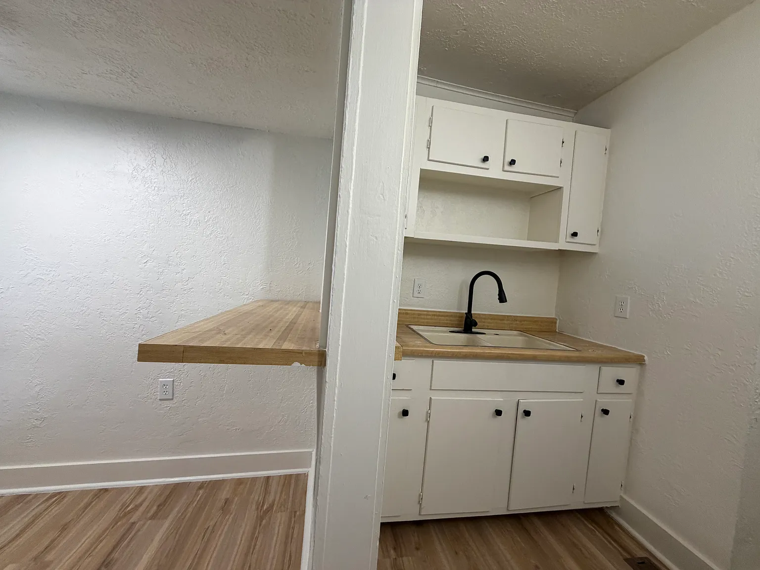 2 bed, 800 sqft, $1,200 — Photo 3
