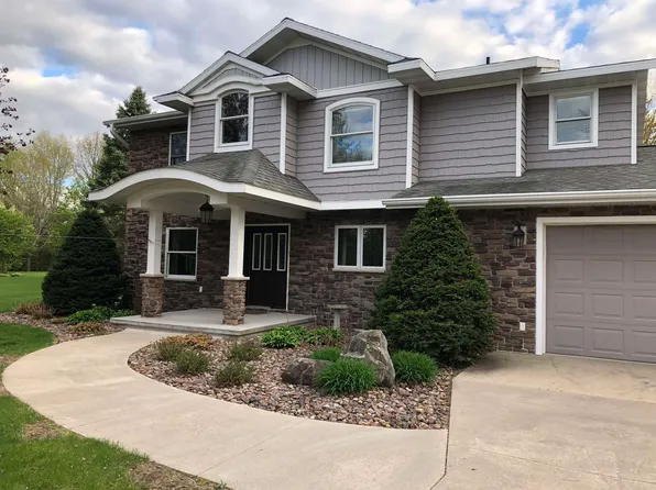 N9622 Wildflower Ln, Berlin, WI 54923