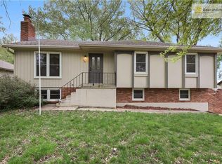 405 N Jefferson St, Raymore, MO 64083